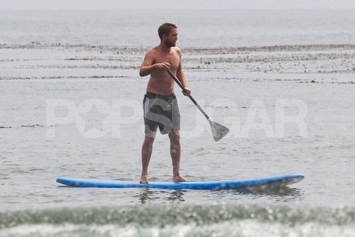 Shirtless Robert Pattinson Plays on the Beach — See Over 100 Pictures! Shirtless Robert Pattinson Plays on the Beach — See Over 100 Pictures!