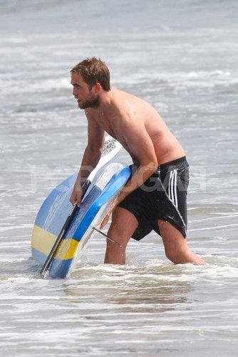 Robert Pattinson went shirtless in Malibu.
Robert Pattinson went shirtless in Malibu.