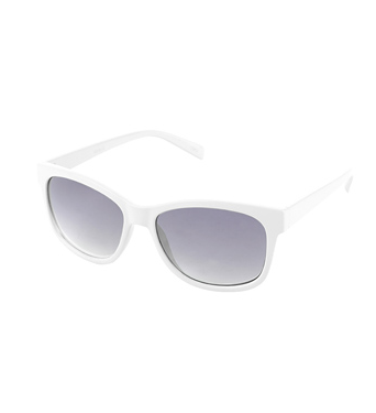Forever 21 F5421 Wayfarer Sunglasses ($6)
Forever 21 F5421 Wayfarer Sunglasses ($6)