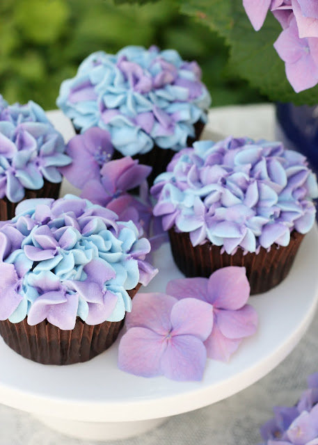 Biteable Blooms Biteable Blooms