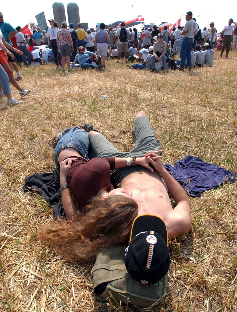 A couple laid down together at World Youth Day Community Festival in Southwestern Ontario.
A couple laid down together at World Youth Day Community Festival in Southwestern Ontario.