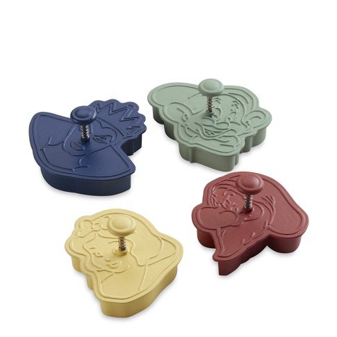 Williams-Sonoma Snow White & the Seven Dwarfs Cookie Cutters ($20) Williams-Sonoma Snow White & the Seven Dwarfs Cookie Cutters ($20)