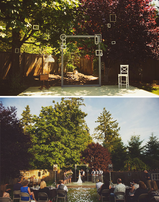 Hung frames in all different shapes and sizes give the ceremony space an eclectic, contemporary style.
Photos by Kristen Marie via Green Wedding Shoes
Hung frames in all different shapes and sizes give the ceremony space an eclectic, contemporary style.
Photos by Kristen Marie via Green Wedding Shoes