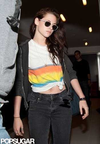 Kristen Stewart Shows Off Her Belly Button as She Heads to NYC Kristen Stewart Shows Off Her Belly Button as She Heads to NYC