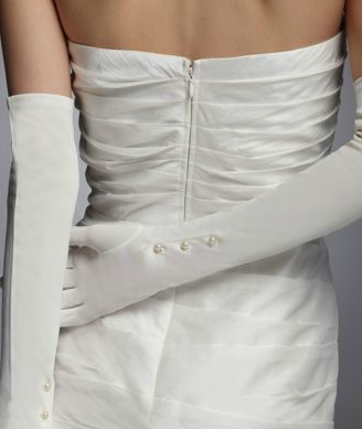 Accessories: Gloves Accessories: Gloves