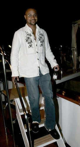 Cuba Gooding Jr. disembarked while boating in May 2004 around Cannes.
Cuba Gooding Jr. disembarked while boating in May 2004 around Cannes.