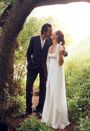 Benjamin Bratt and Talisa Soto Fairytale Moment