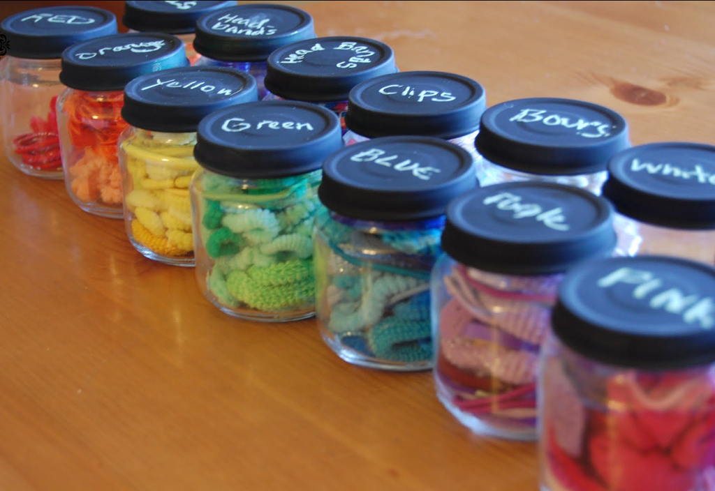 Upcycle Your Baby Food Jars Into Hair-Band Holders Upcycle Your Baby Food Jars Into Hair-Band Holders