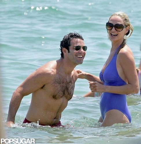 Uma Thurman frolicked with a mystery man off the shores of St.Tropez during her July 2007 stay.
Uma Thurman frolicked with a mystery man off the shores of St.Tropez during her July 2007 stay.