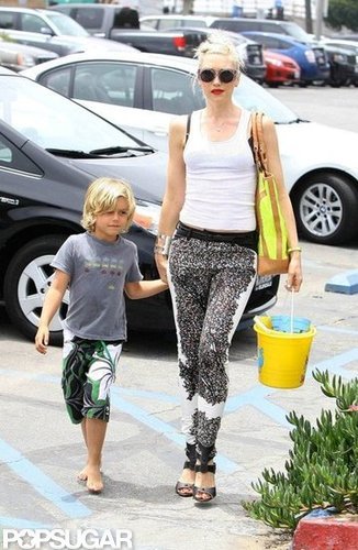 Gwen Stefani Hits the Beach With Her Rossdale and No Doubt Boys Gwen Stefani Hits the Beach With Her Rossdale and No Doubt Boys