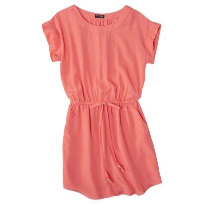 Add a pair of heeled sandals to take this look to the office.
The Webster at Target Easy Waist Short-Sleeve Dress ($37)
Add a pair of heeled sandals to take this look to the office.
The Webster at Target Easy Waist Short-Sleeve Dress ($37)