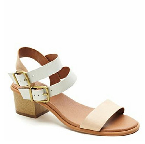 Neutral colorblocking and a low, faux-wooden heel make these classic strappy sandals perfect for the office.
Lucky Brand Leyna Sandals ($89)
Neutral colorblocking and a low, faux-wooden heel make these classic strappy sandals perfect for the office.
Lucky Brand Leyna Sandals ($89)