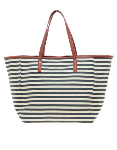 For the classically-inclined, you can't go wrong with this seasonally-perfect nautical-striped tote (whether or not you find yourself on Nantucket).
Warehouse Large Canvas Stripe Shopper ($49)
For the classically-inclined, you can't go wrong with this seasonally-perfect nautical-striped tote (whether or not you find yourself on Nantucket).
Warehouse Large Canvas Stripe Shopper ($49)