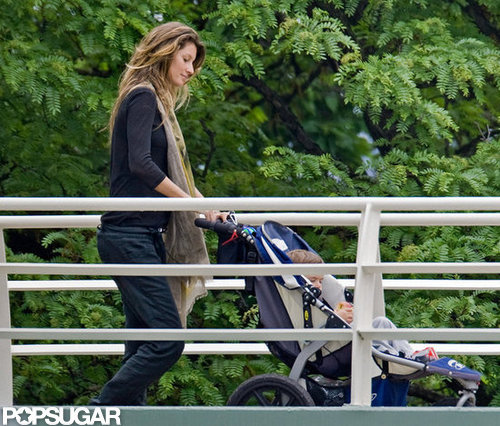 Gisele took Ben to a park in Boston.
Gisele took Ben to a park in Boston.