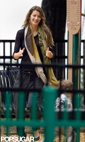 Gisele took Ben to a park in Boston.
Gisele took Ben to a park in Boston.