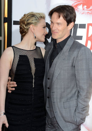 Anna Paquin and Stephen Moyer shared a sweet moment on the red carpet.
Anna Paquin and Stephen Moyer shared a sweet moment on the red carpet.