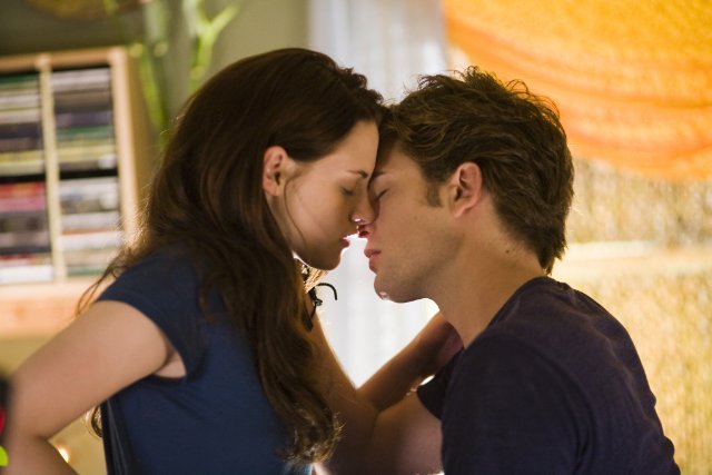 Kristen Stewart and Robert Pattinson, 2009 Kristen Stewart and Robert Pattinson, 2009