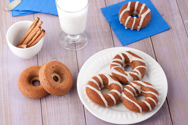 Chai-Spice Doughnuts With Sugar-Free Almond Frosting Chai-Spice Doughnuts With Sugar-Free Almond Frosting
