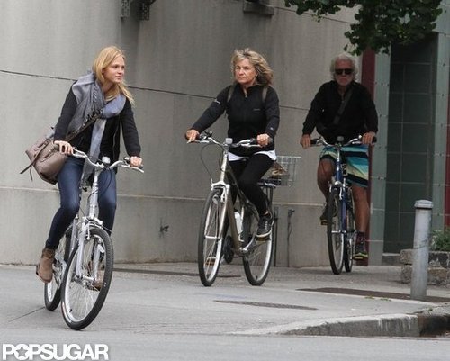 Erin Heatherton wore jeans and a big scarf while biking around NYC.
Erin Heatherton wore jeans and a big scarf while biking around NYC.