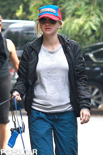 Anna Faris kept it casual on an early morning walk in LA.
Anna Faris kept it casual on an early morning walk in LA.
