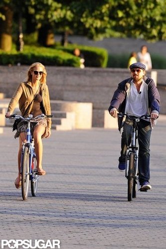 Leonardo DiCaprio and Erin Heatherton hung out in NYC.
Leonardo DiCaprio and Erin Heatherton hung out in NYC.
