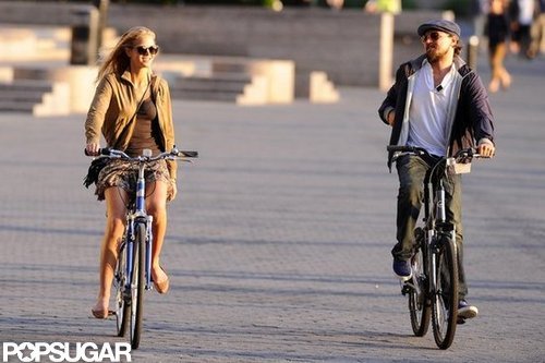 Leonardo DiCaprio and his Victoria's Secret Angel girlfriend, Erin Heatherton, enjoyed an afternoon together.
Leonardo DiCaprio and his Victoria's Secret Angel girlfriend, Erin Heatherton, enjoyed an afternoon together.