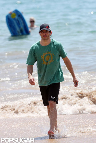 James Marsden took a walk on the beach in Hawaii.
James Marsden took a walk on the beach in Hawaii.