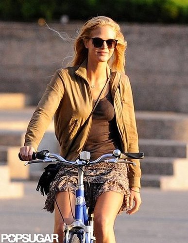 Erin Heatherton biked.
Erin Heatherton biked.