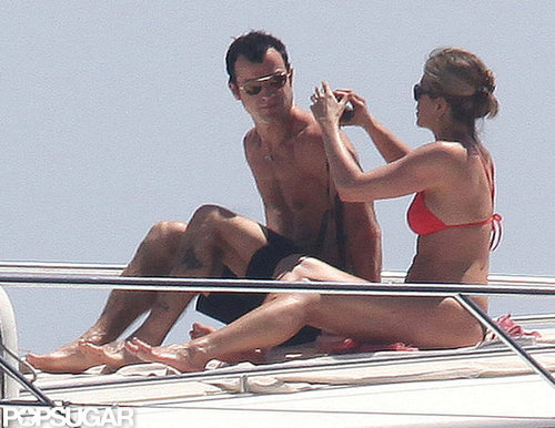 Jennifer Aniston Flaunts Bikini Body and Shows PDA With Shirtless Justin Jennifer Aniston Flaunts Bikini Body and Shows PDA With Shirtless Justin