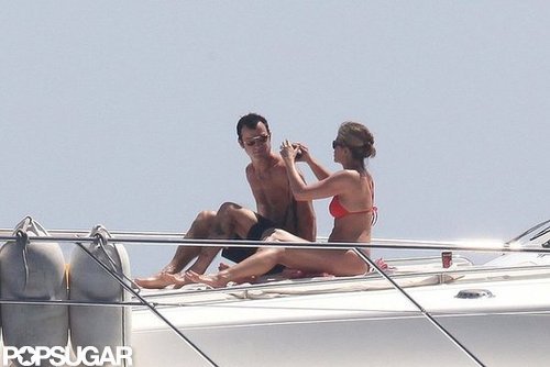 Jennifer Aniston Flaunts Bikini Body and Shows PDA With Shirtless Justin Jennifer Aniston Flaunts Bikini Body and Shows PDA With Shirtless Justin