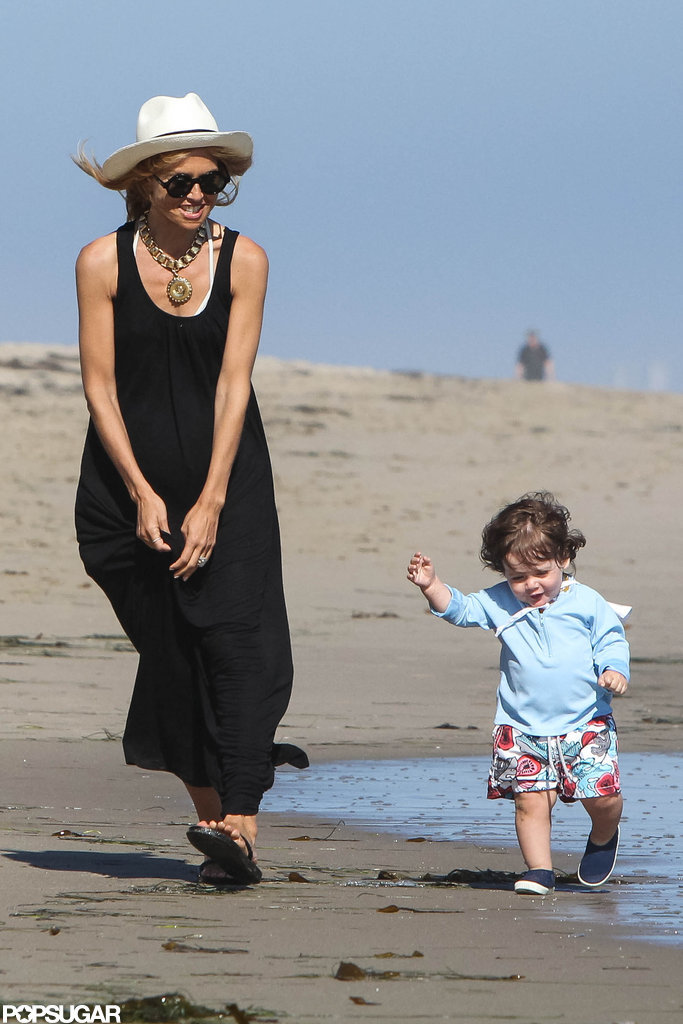 Rachel Zoe and Skyler Berman had fun running along the beach together in Malibu.
Rachel Zoe and Skyler Berman had fun running along the beach together in Malibu.