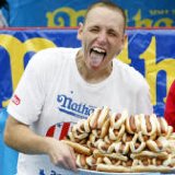 Hot Dog Eating Contest: What Happens to Your Body When You Eat 68 Hot Dogs Hot Dog Eating Contest: What Happens to Your Body When You Eat 68 Hot Dogs