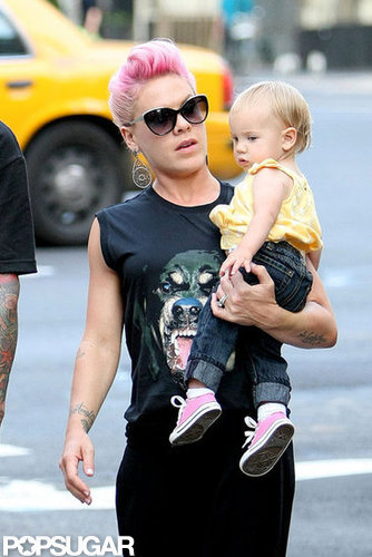 Pink carried Willow in NYC.
Pink carried Willow in NYC.