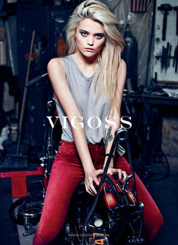 We love these red jeans from Vigoss's Fall ad campaign.
We love these red jeans from Vigoss's Fall ad campaign.