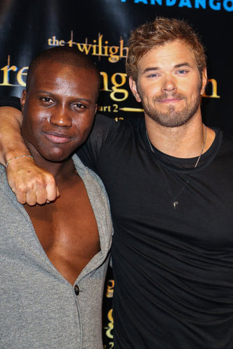 Kellan Lutz hung out with Amadou Ly at the Breaking Dawn Part 2 party at Comic-Con.
Kellan Lutz hung out with Amadou Ly at the Breaking Dawn Part 2 party at Comic-Con.