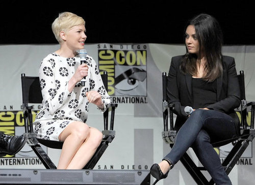 Michelle Williams chatted with Mila Kunis onstage about Oz: The Great and Powerful at Comic-Con.
Michelle Williams chatted with Mila Kunis onstage about Oz: The Great and Powerful at Comic-Con.