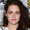 Kristen Stewart Wears Pink Lipstick at Comic-Con