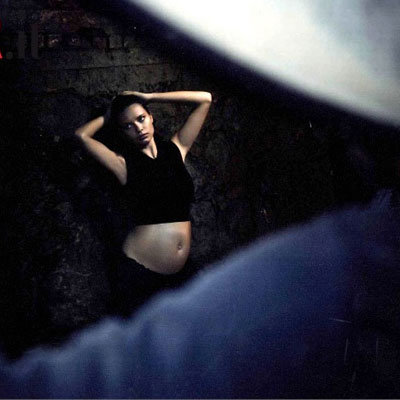 Adriana Lima First Pregnant Model to Pose for 2013 Pirelli Calendar: Steve McCurry Prefers Girls with their Clothes on!