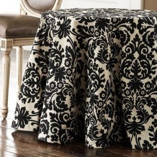 Casa Quickie: Slip-Proof Tablecloth