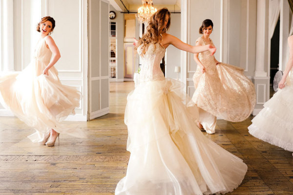 Ask the Right Questions When Buying a Used Dress Ask the Right Questions When Buying a Used Dress