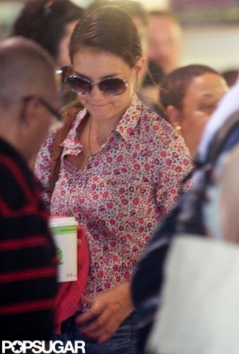 Katie Holmes wore a patterned shirt.
Katie Holmes wore a patterned shirt.