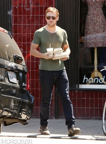 Ryan Gosling grabbed lunch to go. Ryan Gosling grabbed lunch to go.