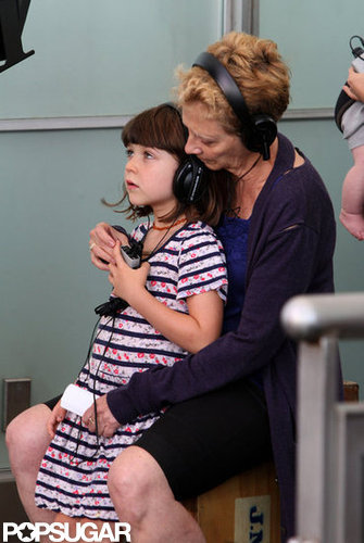 A First Look at Maggie Gyllenhaal and Peter Sarsgaard's Daughter Gloria! A First Look at Maggie Gyllenhaal and Peter Sarsgaard's Daughter Gloria!