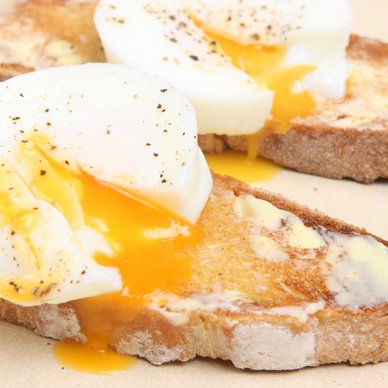 How to Reheat Poached Eggs