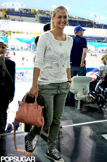 Bar Refaeli Watches Nathan Adrian Take Home Gold Bar Refaeli Watches Nathan Adrian Take Home Gold