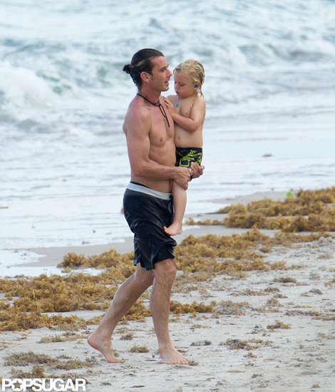 Gavin Rossdale carried son Zuma on the beach in Miami.
Gavin Rossdale carried son Zuma on the beach in Miami.