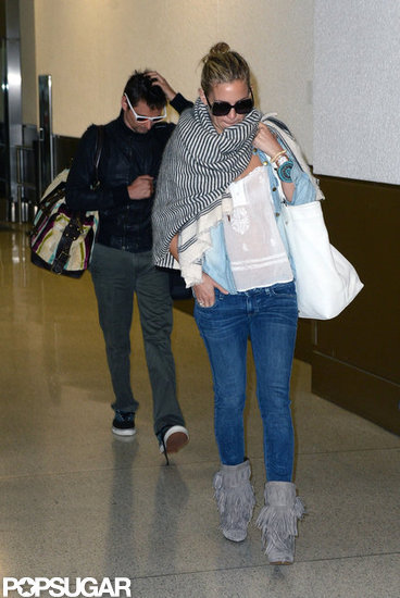 Kate Hudson and Matt Bellamy arrived in Miami. Kate Hudson and Matt Bellamy arrived in Miami.