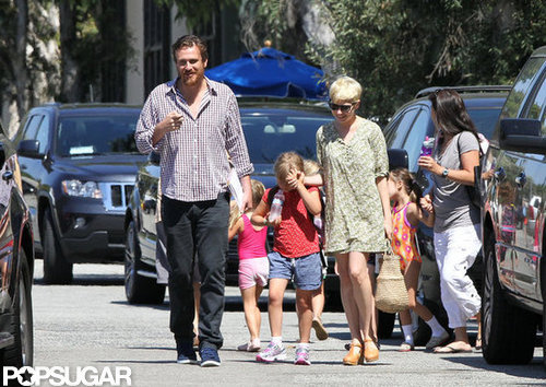 Michelle Williams and Jason Segel walked with Matilda in LA.
Michelle Williams and Jason Segel walked with Matilda in LA.