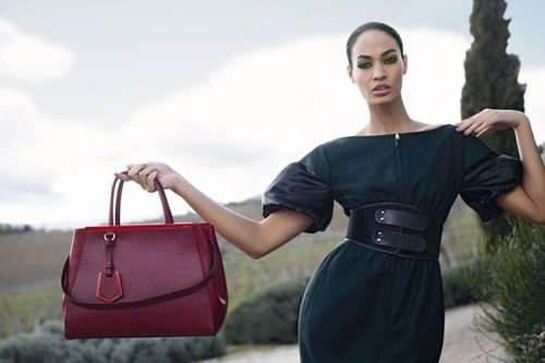 We want everything in this Fendi ad.
We want everything in this Fendi ad.
