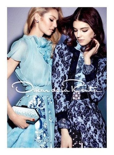 You can't beat Oscar de la Renta's Fall version of retro glamour — it's ethereal, masterful, and covetable.
You can't beat Oscar de la Renta's Fall version of retro glamour — it's ethereal, masterful, and covetable.